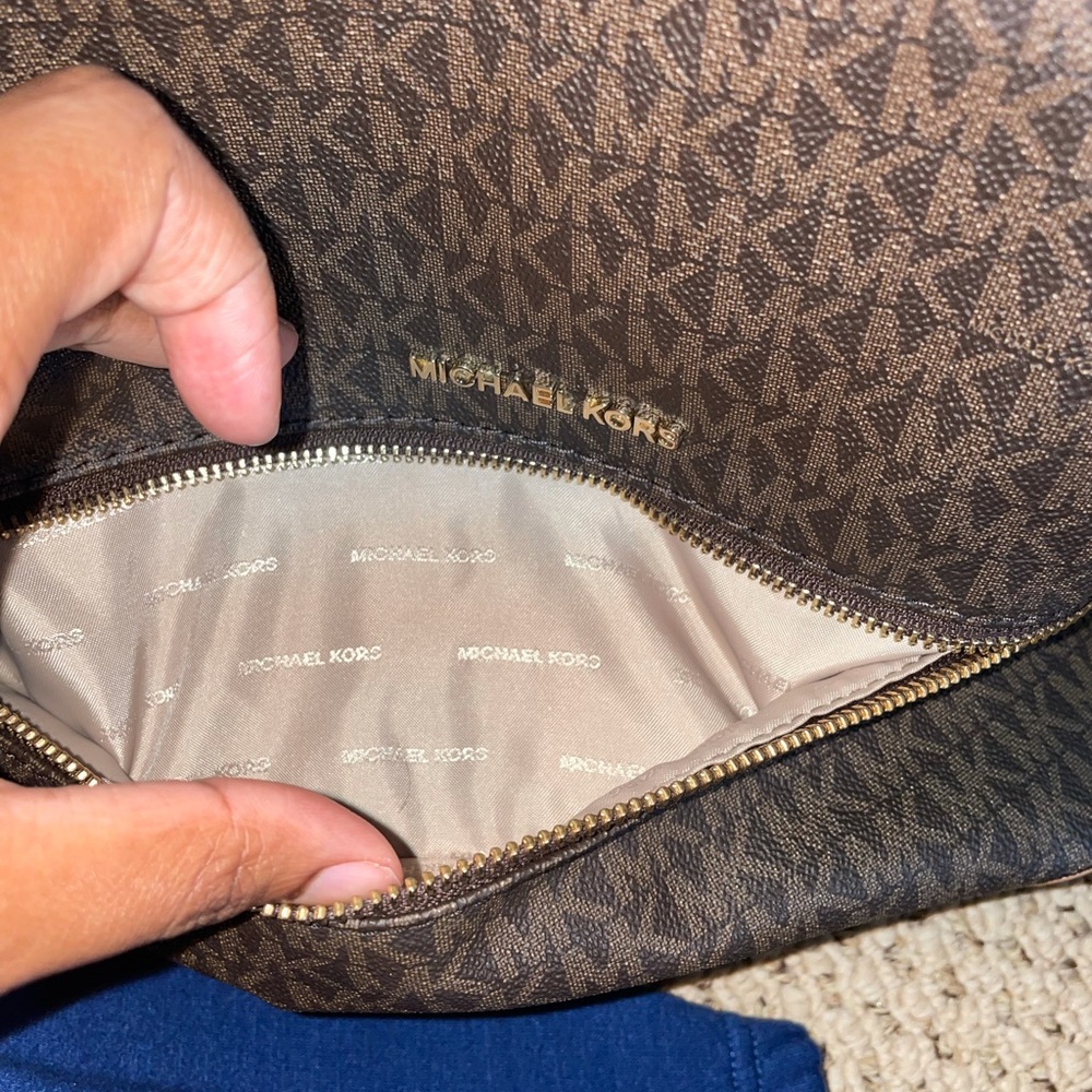 MK Rhea backpack - Picture 12 of 14